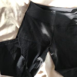 Beyond Yoga Crop Leggings